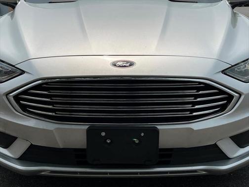2017 Ford Fusion Hybrid SE