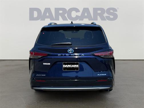 2025 Toyota Sienna Platinum 7 Passenger