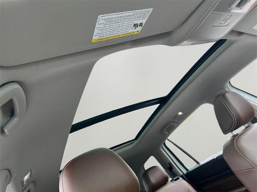 2022 Volkswagen Atlas 3.6L SE w/Technology