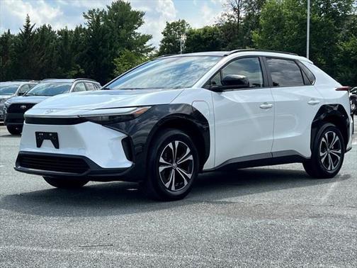 2024 Toyota bZ4X XLE