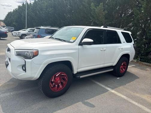 2023 Toyota 4Runner SR5