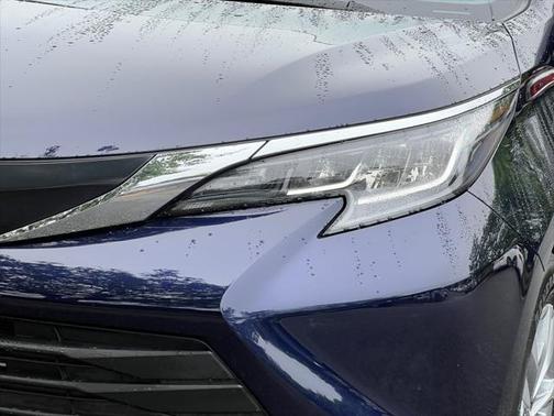 2022 Toyota Sienna XLE 7 Passenger
