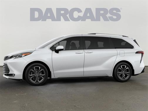 2025 Toyota Sienna Platinum 7 Passenger