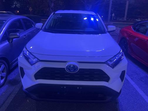 2024 Toyota RAV4 Hybrid XLE