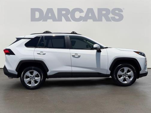 Super White 2020 Toyota RAV4 XLE