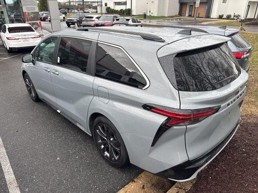 2024 Toyota Sienna XSE 7 Passenger