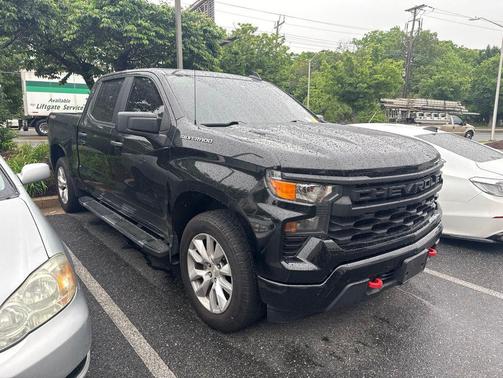 Black 2022 Chevrolet Silverado 1500 Custom