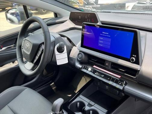 2025 Toyota Prius L
