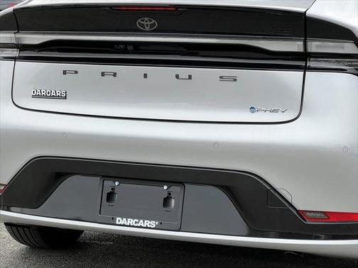 2025 Toyota Prius L
