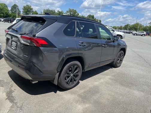 2025 Toyota RAV4 Hybrid SE
