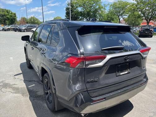 2025 Toyota RAV4 Hybrid SE