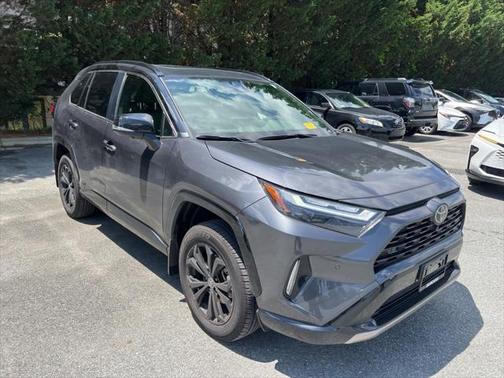 2025 Toyota RAV4 Hybrid SE