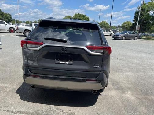 2025 Toyota RAV4 Hybrid SE