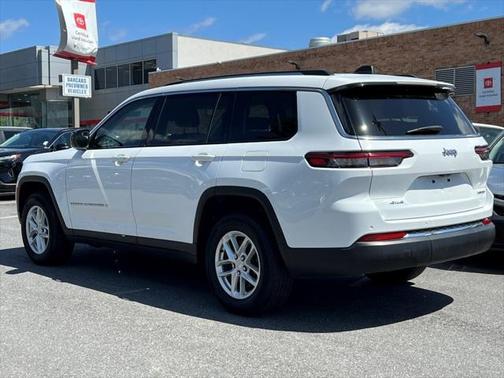 2023 Jeep Grand Cherokee L Laredo
