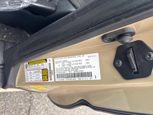 2019 Toyota Tacoma SR