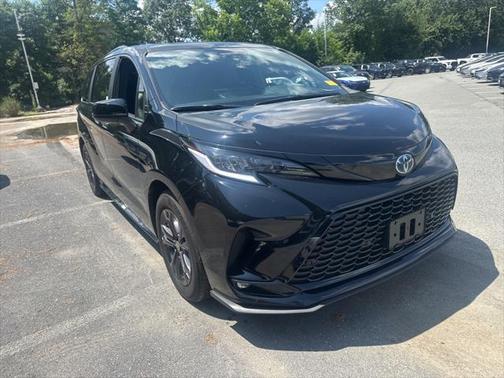 2025 Toyota Sienna XSE 7 Passenger