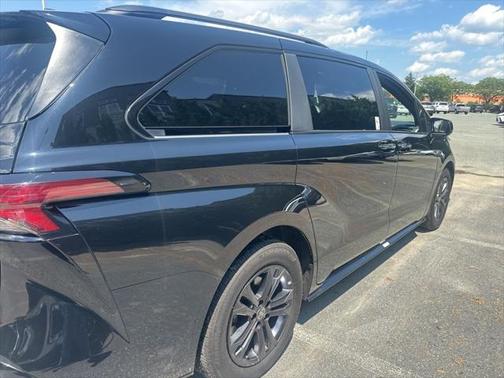 2025 Toyota Sienna XSE 7 Passenger