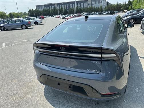 2025 Toyota Prius L