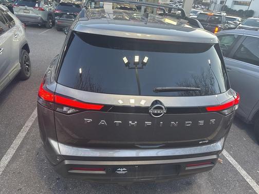 2025 Nissan Pathfinder SV 4WD