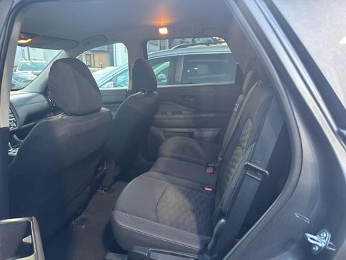 2025 Nissan Pathfinder SV 4WD