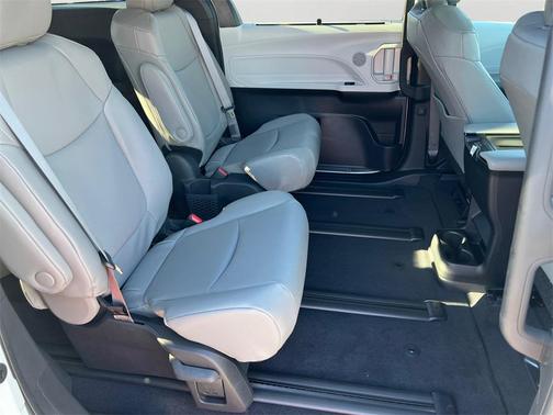 2025 Toyota Sienna XLE 7 Passenger