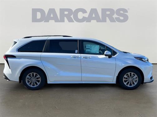 2025 Toyota Sienna XLE 7 Passenger