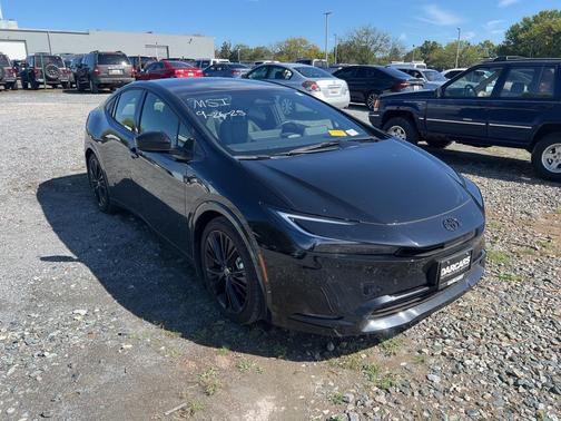 2025 Toyota Prius L