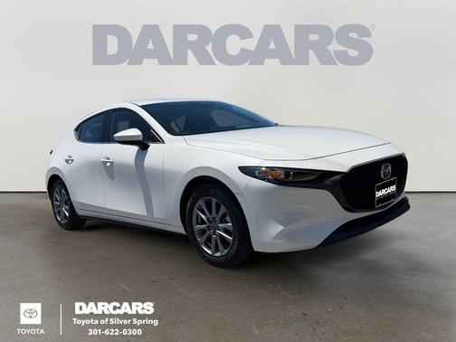 Snowflake White Pearl Mica 2022 Mazda Mazda3 FWD