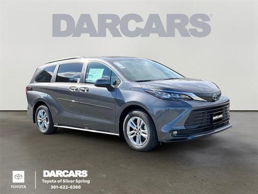 2025 Toyota Sienna XLE