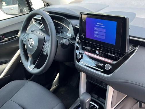 2025 Toyota Corolla Cross LE