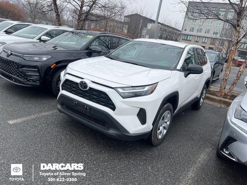 2024 Toyota RAV4 LE
