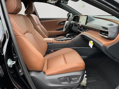 2025 Toyota Crown Signia XLE