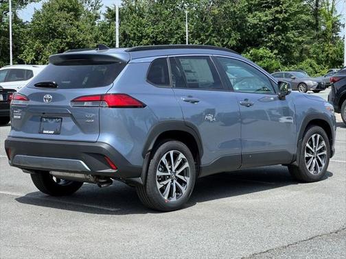 2025 Toyota Corolla Cross XLE