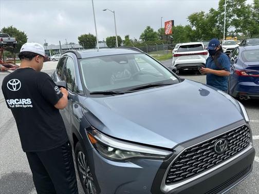 2025 Toyota Corolla Cross XLE