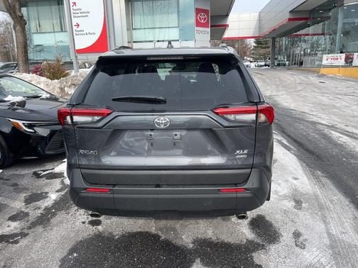 2025 Toyota RAV4 XLE