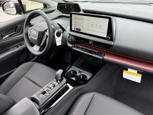 2025 Toyota Prius L