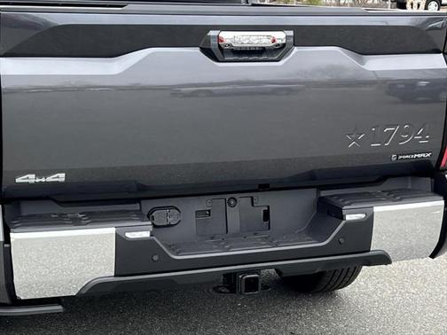 2025 Toyota Tundra Hybrid 1794 Edition