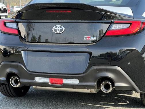 2025 Toyota GR86 Premium