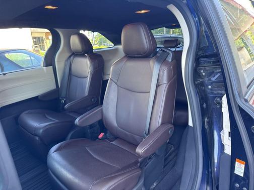 Blueprint 2022 Toyota Sienna Platinum