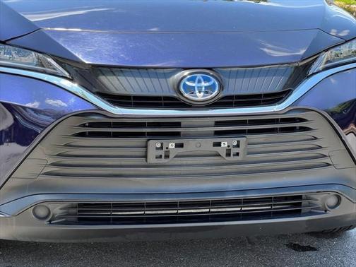 2022 Toyota Venza LE