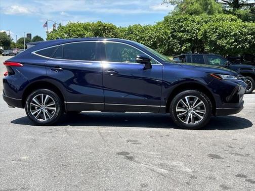 2022 Toyota Venza LE