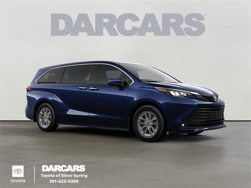 2025 Toyota Sienna XLE 8 Passenger