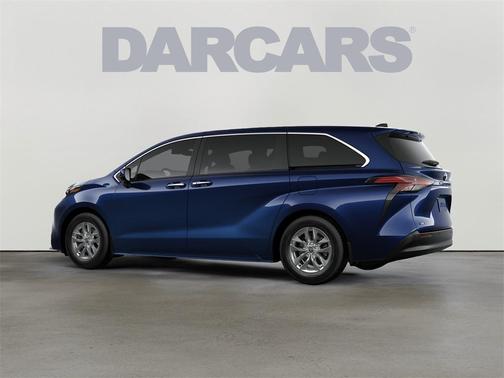 2025 Toyota Sienna XLE 8 Passenger