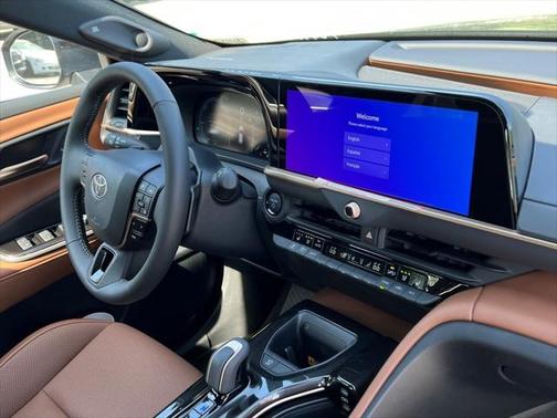 2025 Toyota Crown Signia Limited