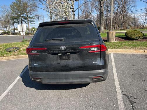 Midnight Black Metallic 2024 Toyota Grand Highlander XLE