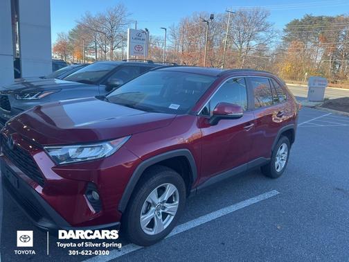 2020 Toyota RAV4 XLE