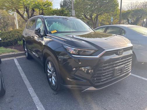 Midnight Black Metallic 2024 Toyota Grand Highlander Limited