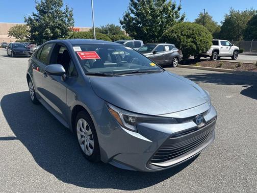 2024 Toyota Corolla Hybrid LE