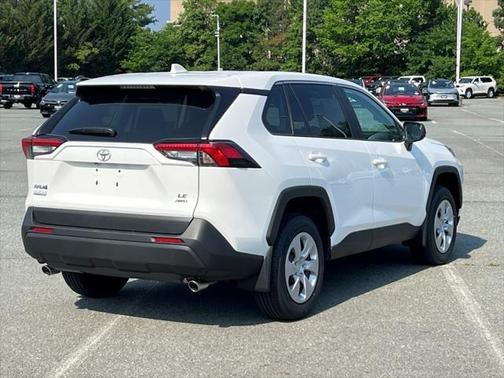 2025 Toyota RAV4 LE