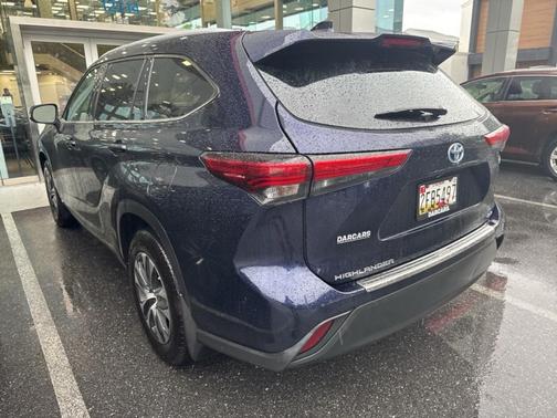 2022 Toyota Highlander Hybrid XLE